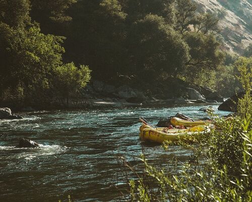 rafting-boat-river-river-rafting