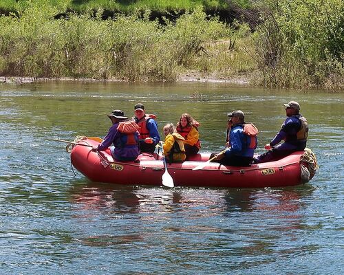 young-people-rafting-scouts-teamwork