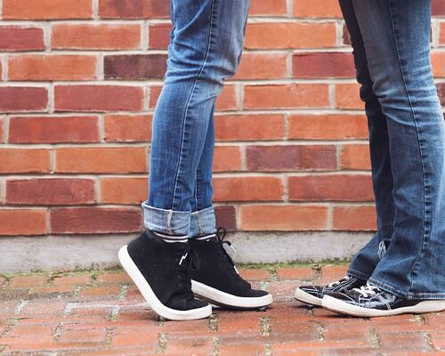 couple-love-valentines-day-pride