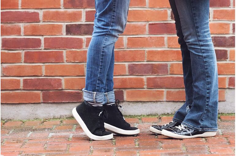 couple-love-valentines-day-pride